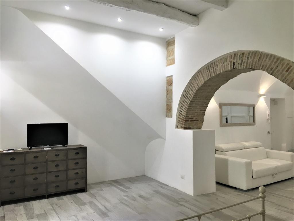 Appartement Mandralisca Garden à Cefalù Extérieur photo