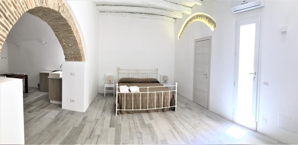 Appartement Mandralisca Garden à Cefalù Extérieur photo